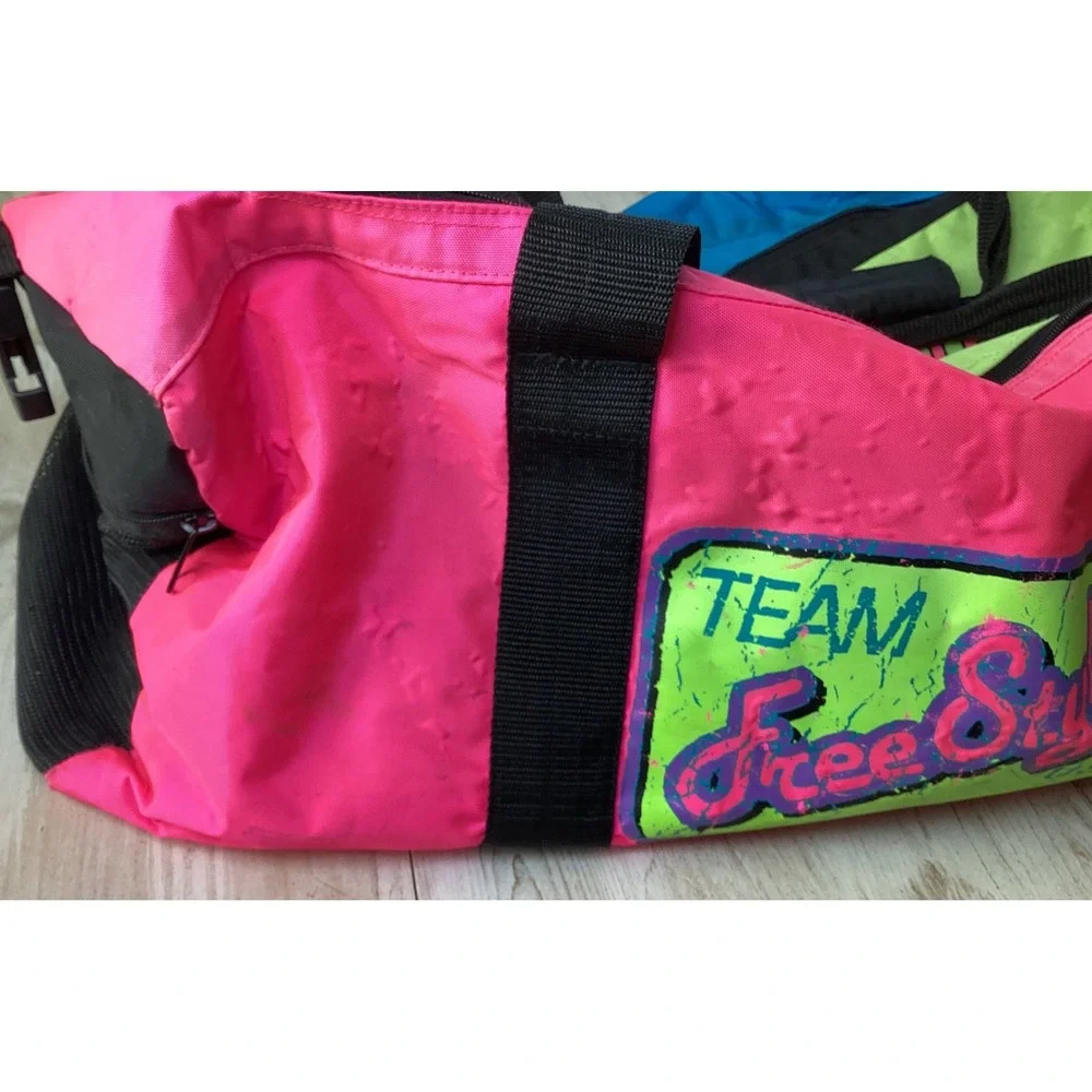VINTAGE TEAM FREESTYLE BAG BRIGHT NEON COLOR BLOCK GYM DUFFEL
